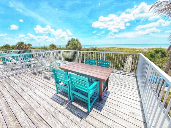 2BR Beachfront Townhouse w/ private beach access - Image 1